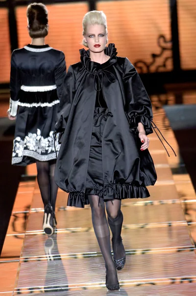 Look 4